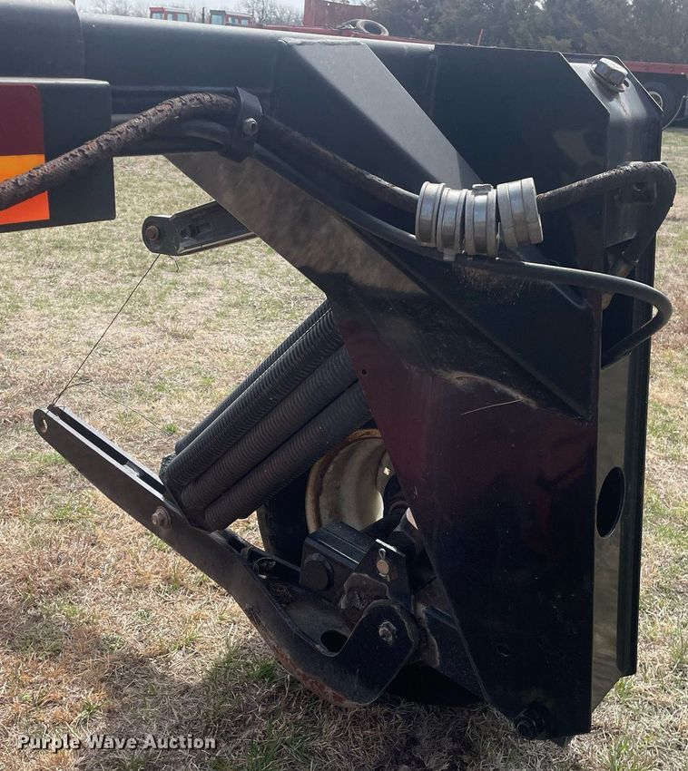 image for item MY9059 Hesston 1275T  swather / windrower frame