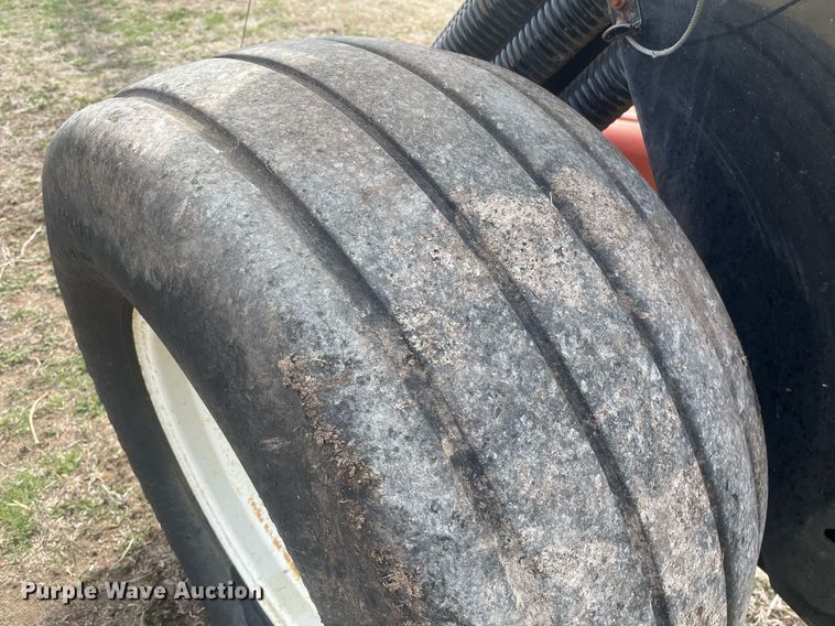 image for item MY9059 Hesston 1275T  swather / windrower frame