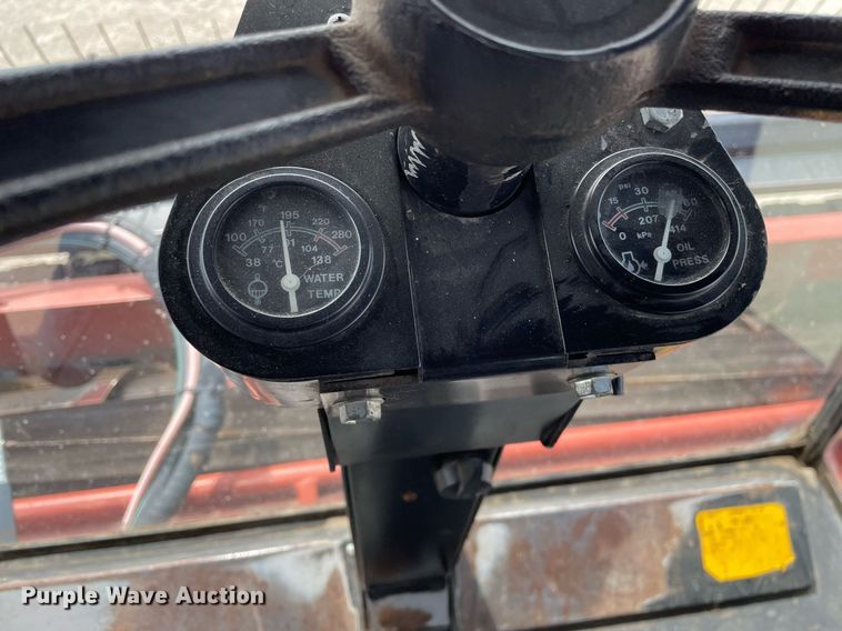 image for item MY9060 1990 Case IH 8840  swather / windrower