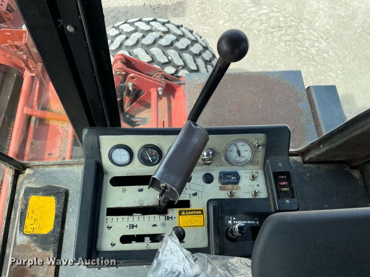 image for item MY9060 1990 Case IH 8840  swather / windrower