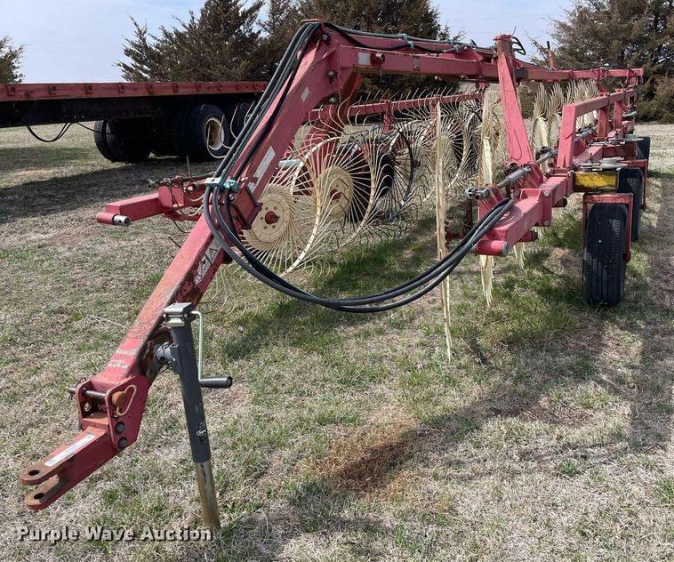 image for item MY9061 Lely  hay rake