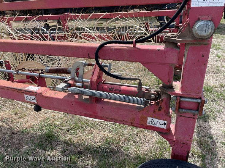 image for item MY9061 Lely  hay rake
