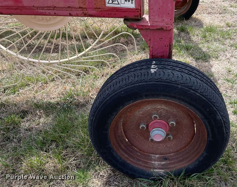 image for item MY9061 Lely  hay rake