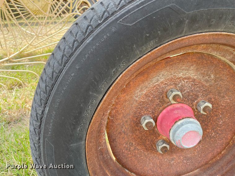 image for item MY9061 Lely  hay rake