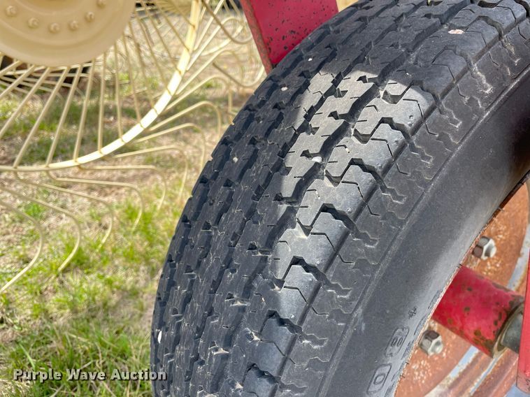 image for item MY9061 Lely  hay rake