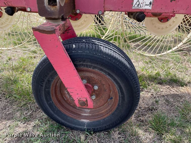 image for item MY9061 Lely  hay rake