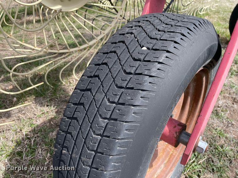 image for item MY9061 Lely  hay rake