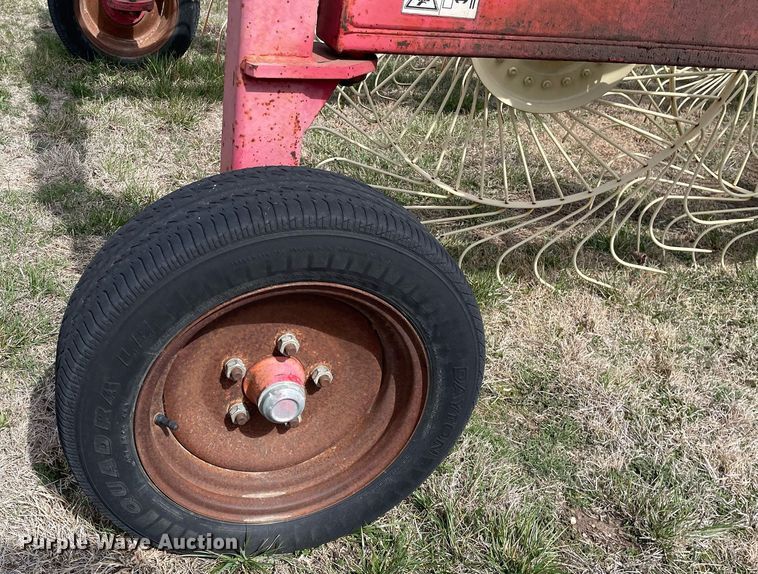 image for item MY9061 Lely  hay rake