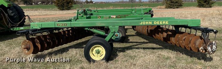 image for item MY9125 John Deere 630  tandem disk