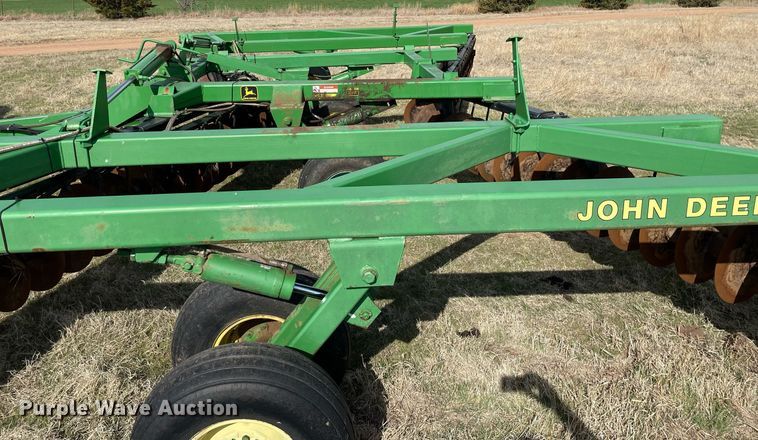 image for item MY9125 John Deere 630  tandem disk