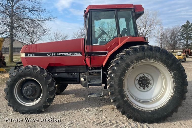 image for item MY9127 1988 Case IH 7120  MFWD tractor