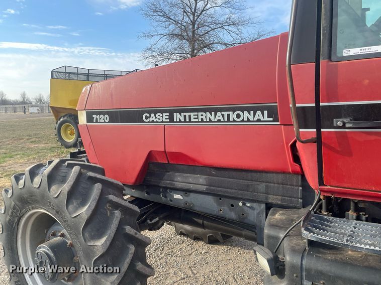 image for item MY9127 1988 Case IH 7120  MFWD tractor