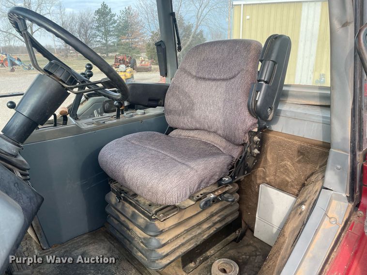 image for item MY9127 1988 Case IH 7120  MFWD tractor