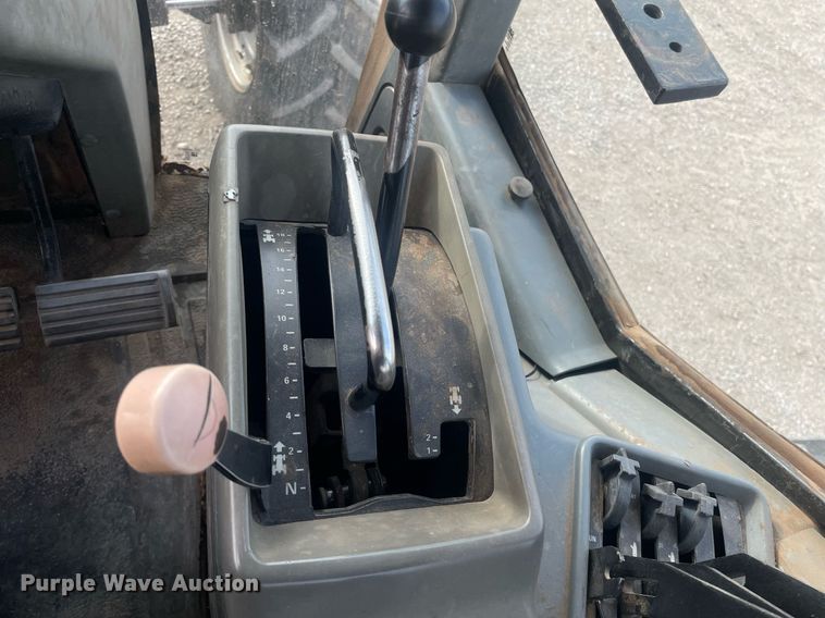 image for item MY9127 1988 Case IH 7120  MFWD tractor