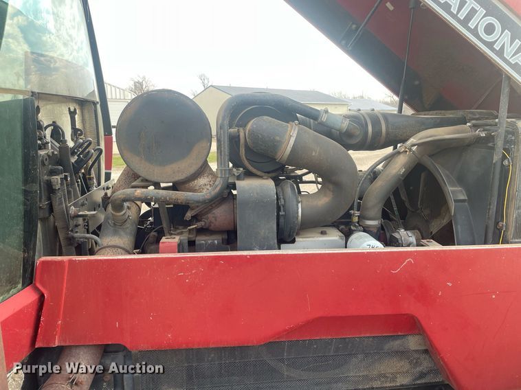 image for item MY9127 1988 Case IH 7120  MFWD tractor