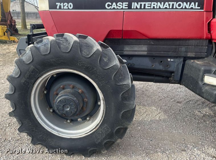 image for item MY9127 1988 Case IH 7120  MFWD tractor