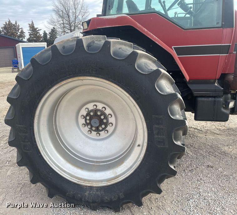image for item MY9127 1988 Case IH 7120  MFWD tractor
