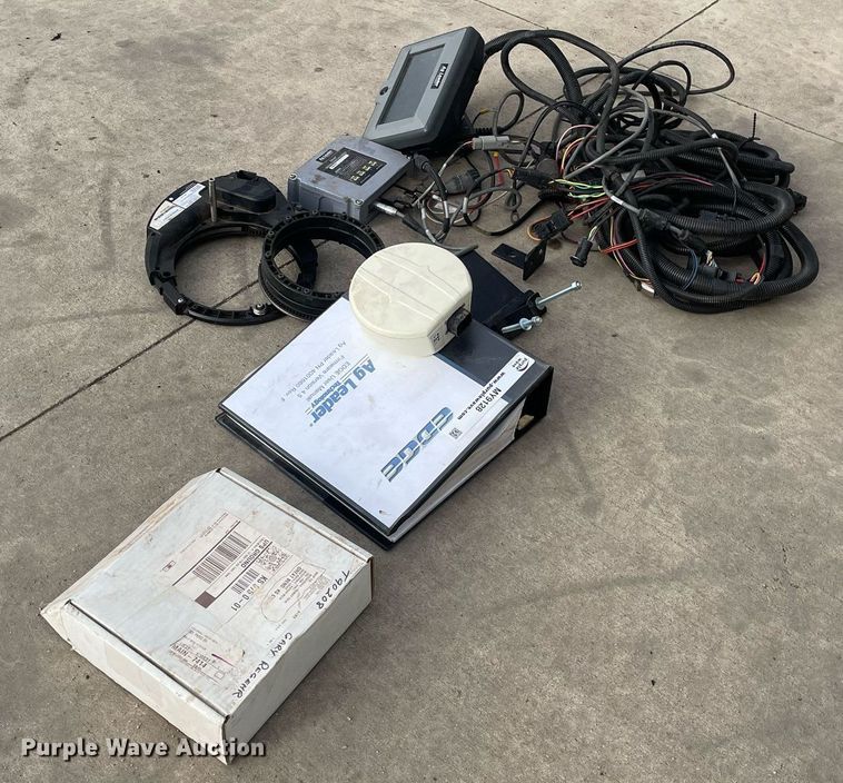 image for item MY9128 AG Leader Edge  auto guidance system