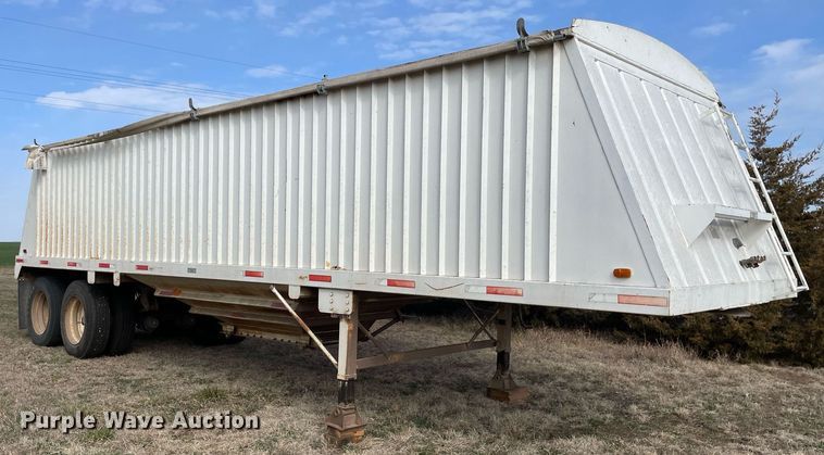 image for item MY9132 1995 DMF  grain trailer
