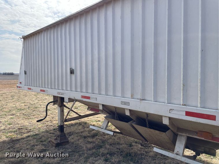 image for item MY9132 1995 DMF  grain trailer