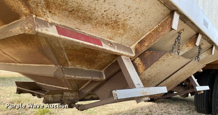 image for item MY9132 1995 DMF  grain trailer