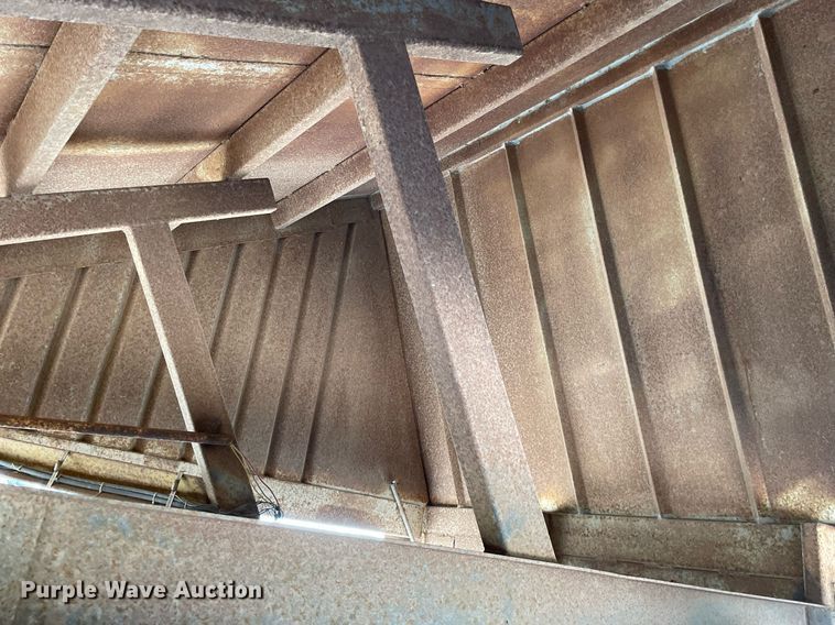 image for item MY9132 1995 DMF  grain trailer