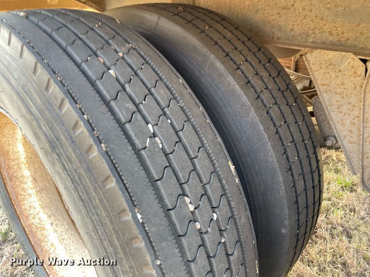 image for item MY9132 1995 DMF  grain trailer