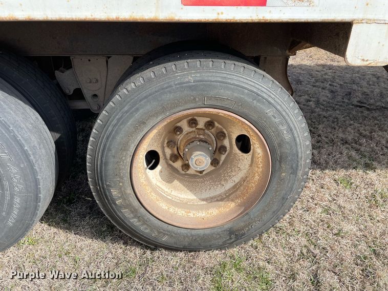 image for item MY9132 1995 DMF  grain trailer