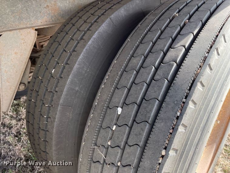 image for item MY9132 1995 DMF  grain trailer