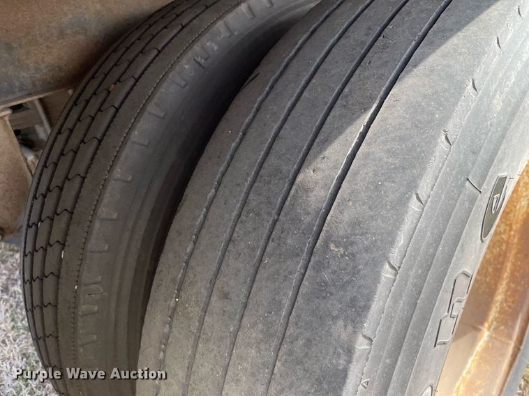 image for item MY9132 1995 DMF  grain trailer