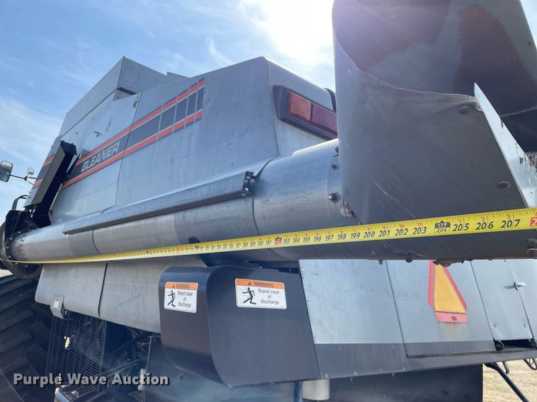 image for item MY9133 1995 Gleaner R-62  RWA combine