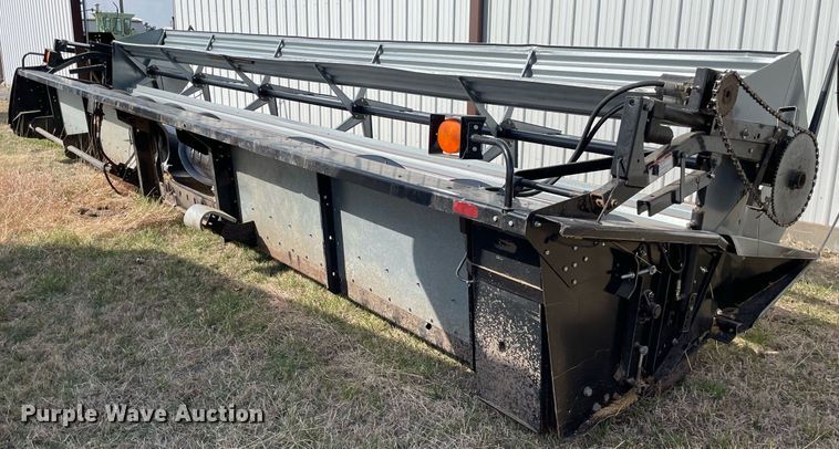 image for item MY9134 1996 AGCO 400  rigid head