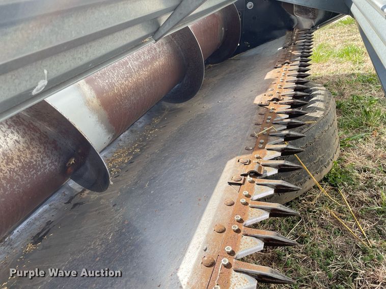 image for item MY9134 1996 AGCO 400  rigid head