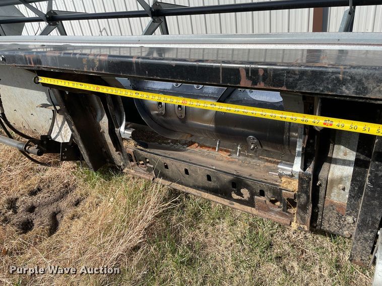 image for item MY9134 1996 AGCO 400  rigid head