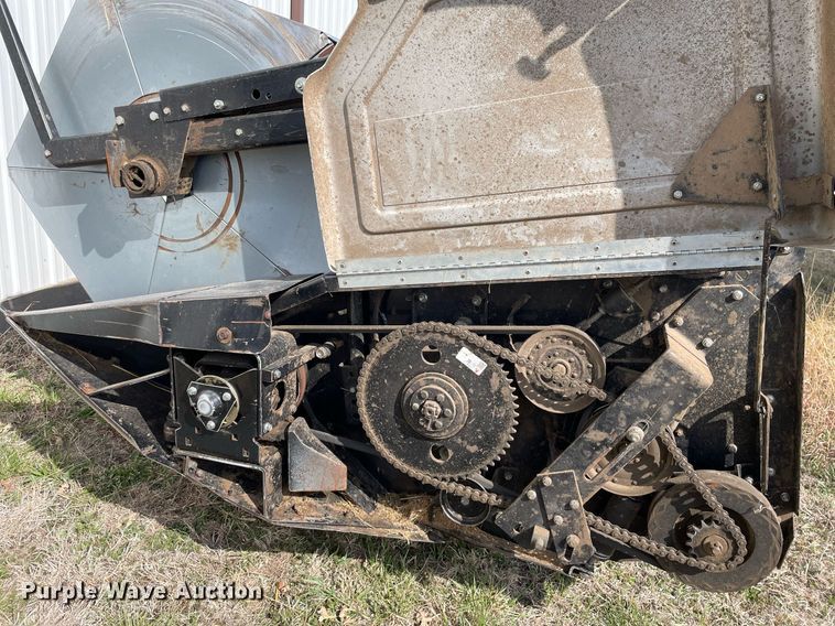 image for item MY9134 1996 AGCO 400  rigid head