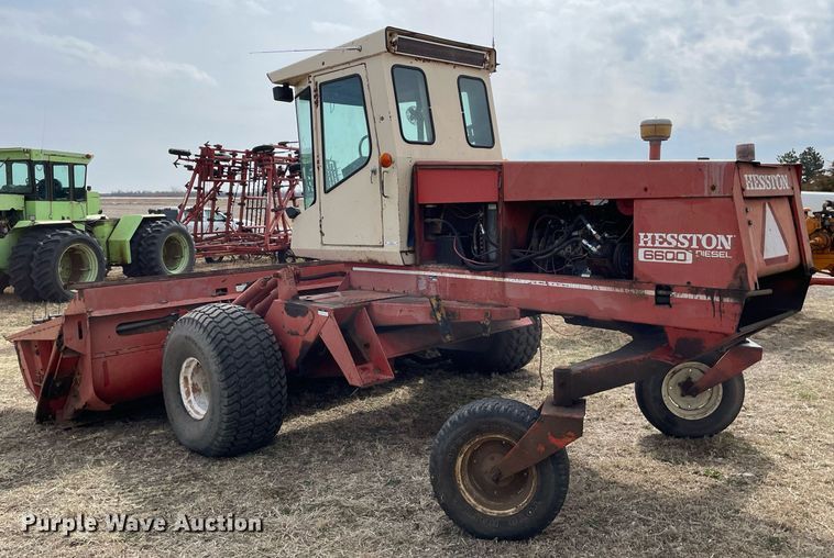 image for item MY9135 Hesston 6600  swather / windrower