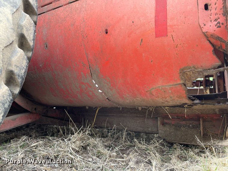 image for item MY9135 Hesston 6600  swather / windrower