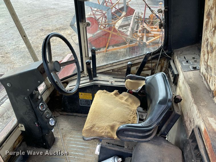 image for item MY9135 Hesston 6600  swather / windrower