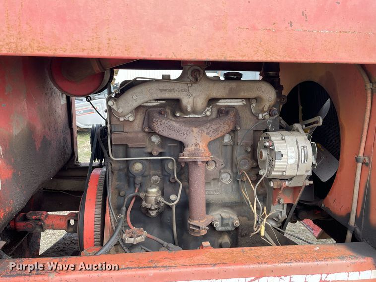 image for item MY9135 Hesston 6600  swather / windrower