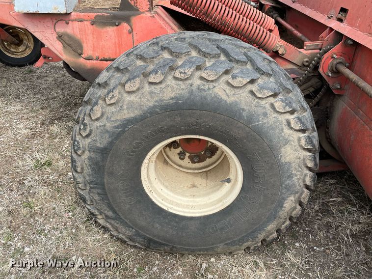 image for item MY9135 Hesston 6600  swather / windrower