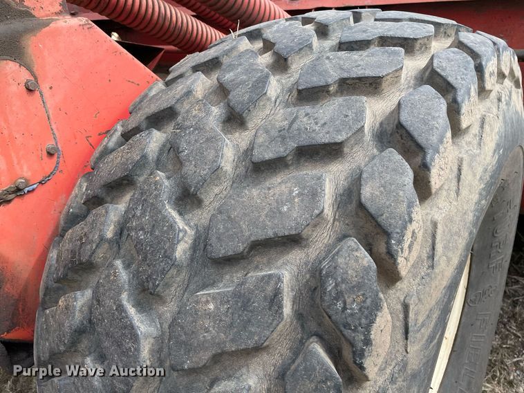 image for item MY9135 Hesston 6600  swather / windrower