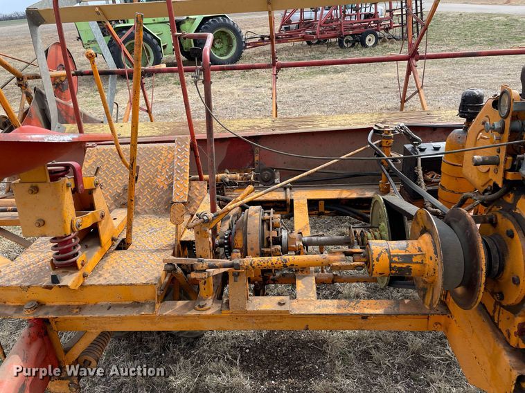 image for item MY9136 Owatonna 7D4  swather / windrower