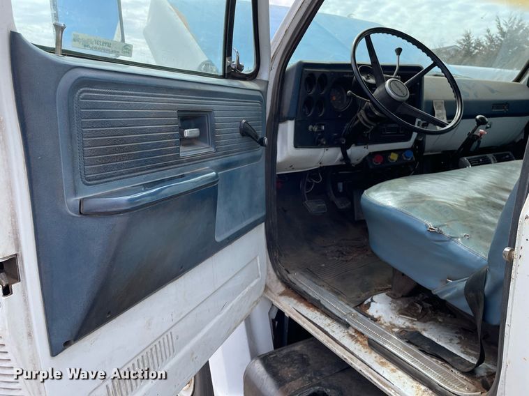 image for item MY9137 1980 GMC 6000  semi truck