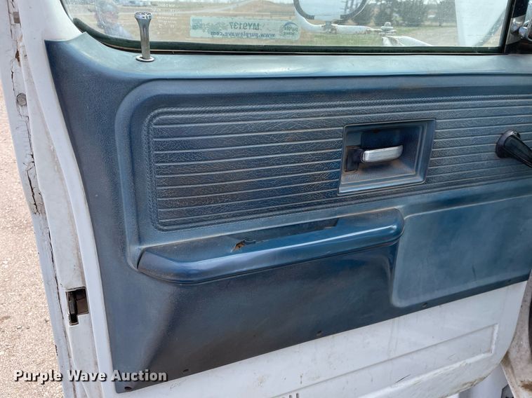 image for item MY9137 1980 GMC 6000  semi truck