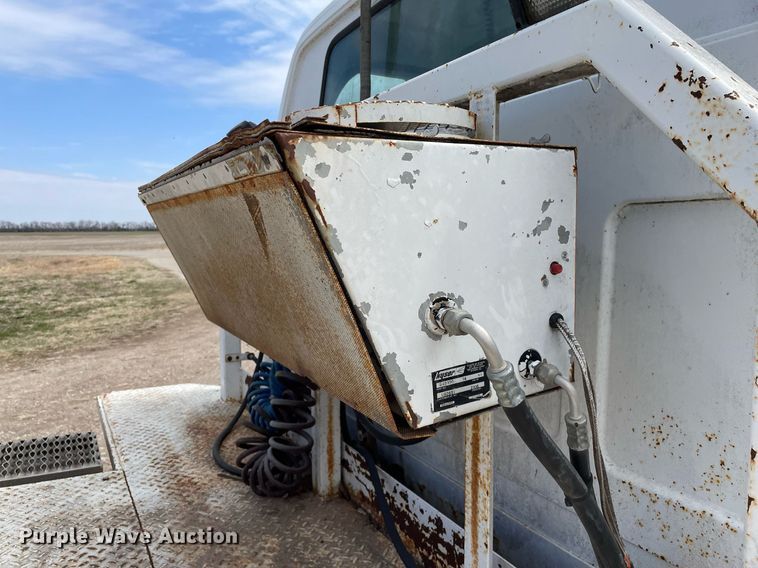 image for item MY9137 1980 GMC 6000  semi truck