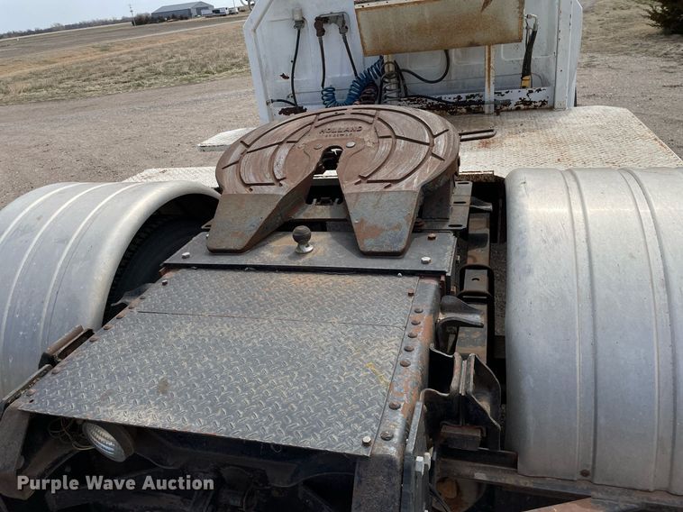 image for item MY9137 1980 GMC 6000  semi truck