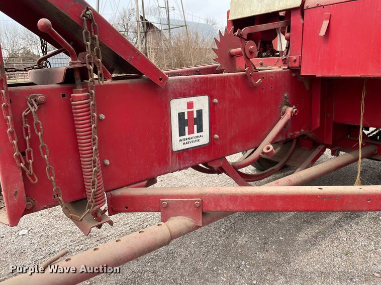 image for item MY9138 International Harvester 47  small square baler