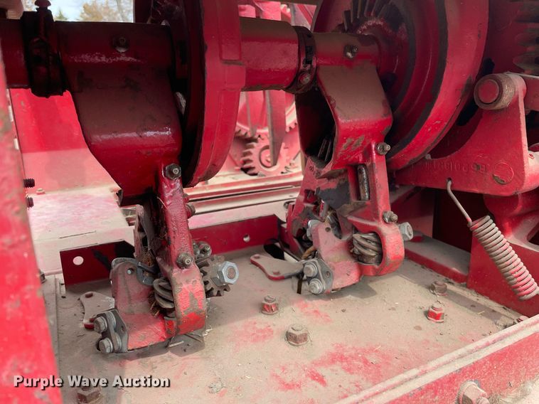 image for item MY9138 International Harvester 47  small square baler