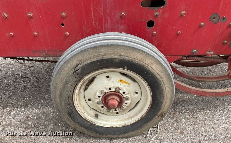 image for item MY9138 International Harvester 47  small square baler