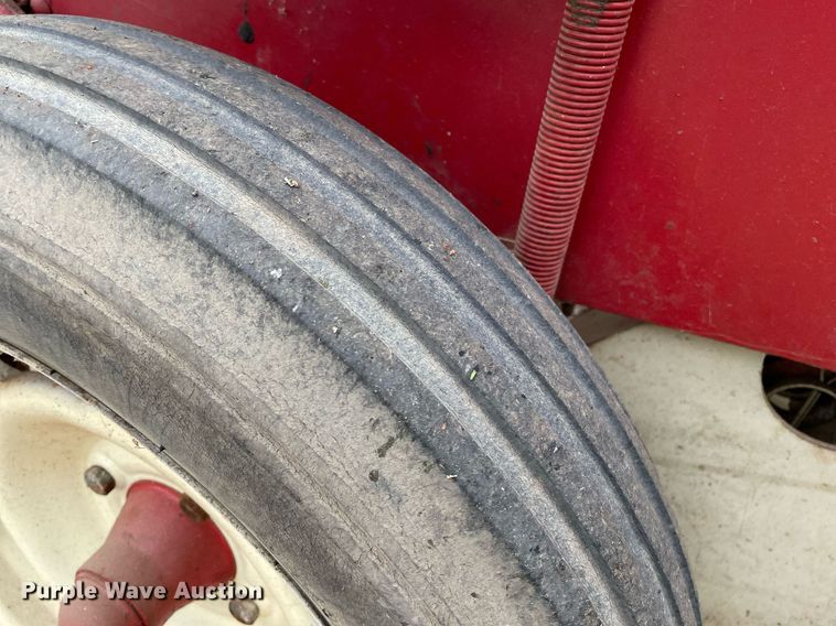 image for item MY9138 International Harvester 47  small square baler